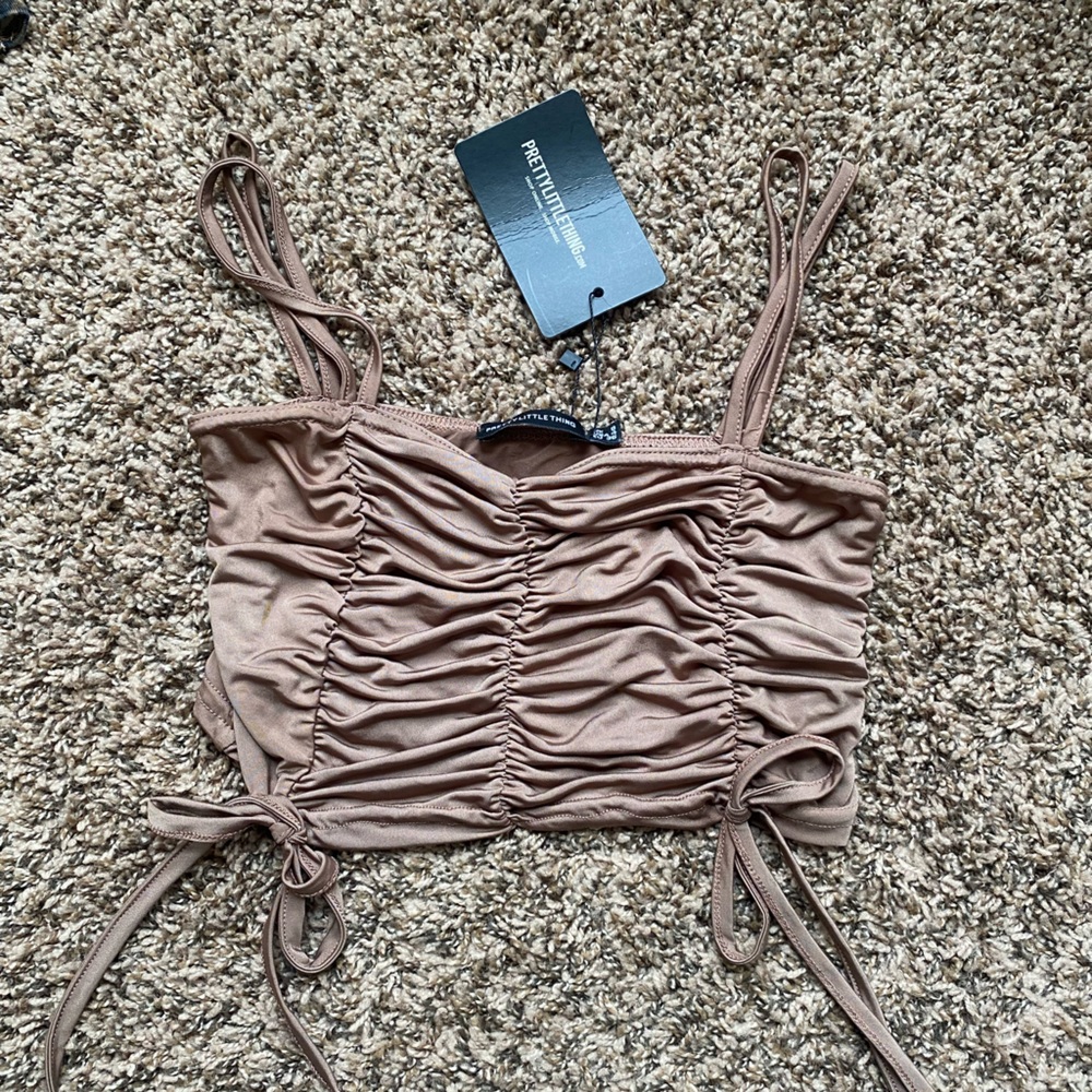 Pretty Little Thing brown crop top NEVER WORN